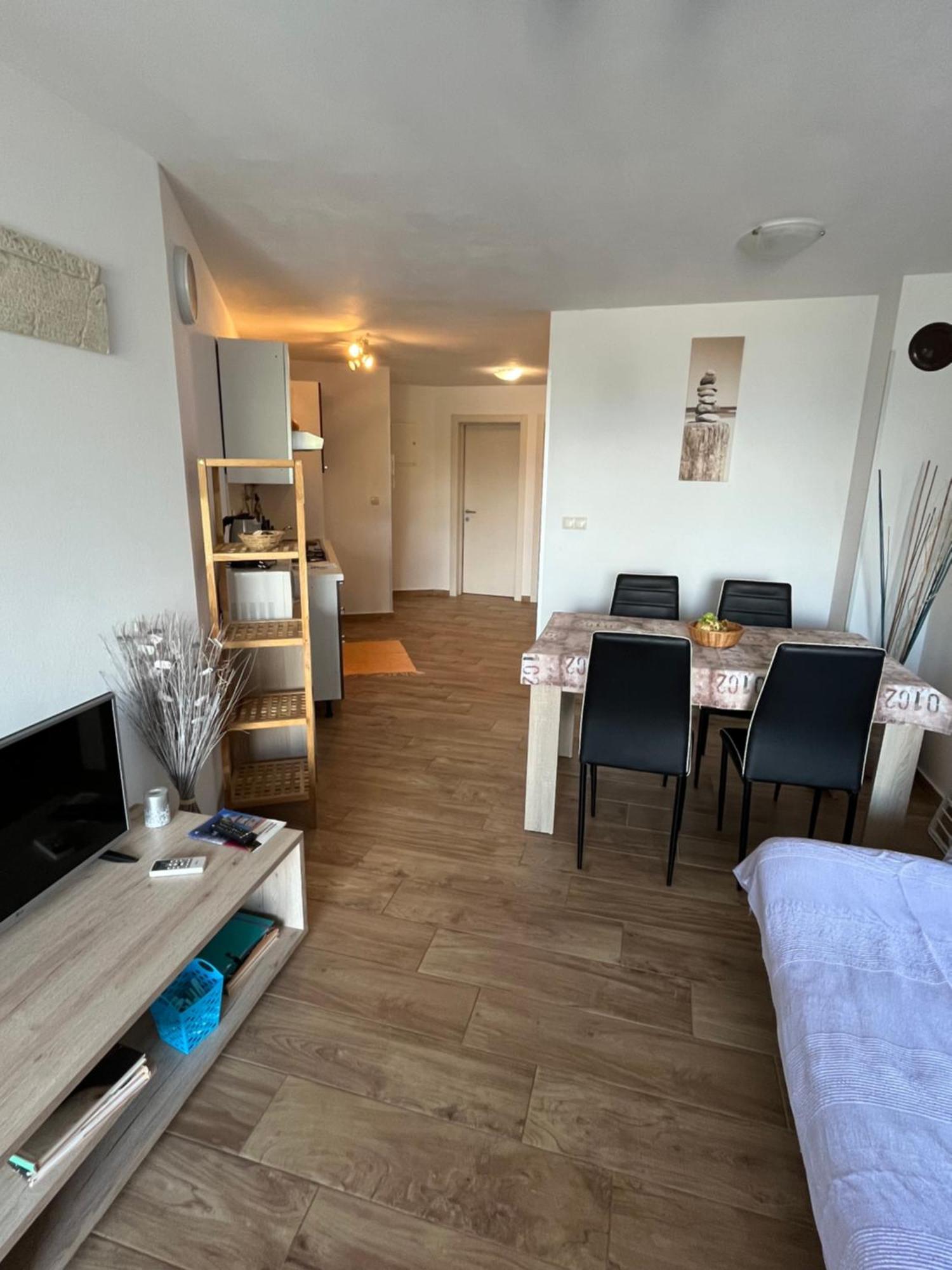 Apartments Amore Apartment *